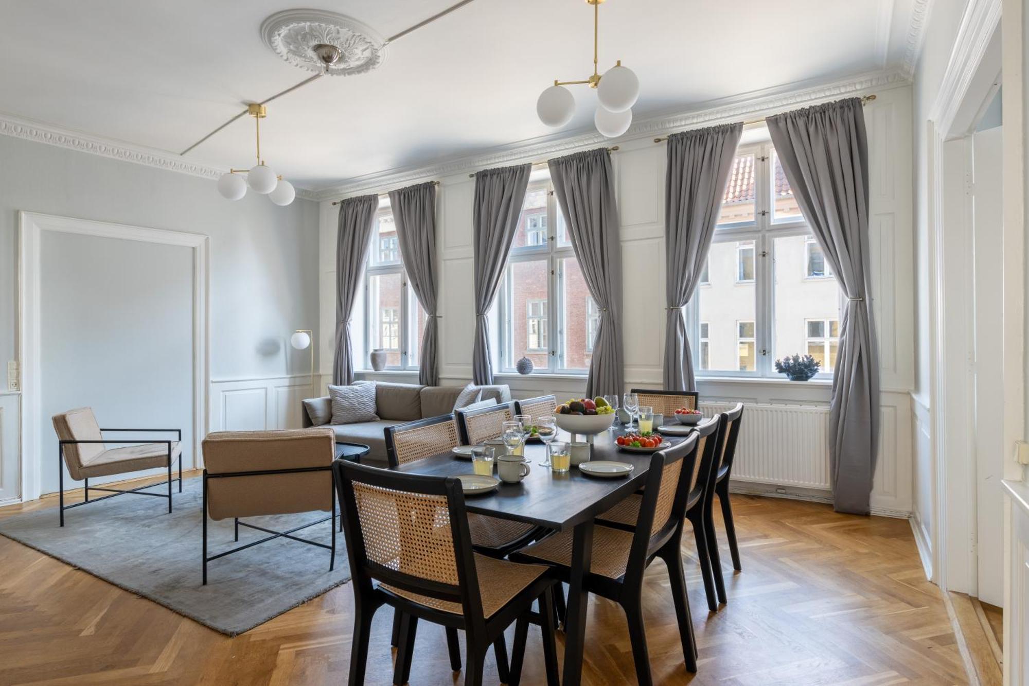 Appartamento Large With Canal View In Cph